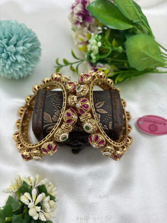 RAJWADI PREMIUM KUNDAN PACHALI BANGLES