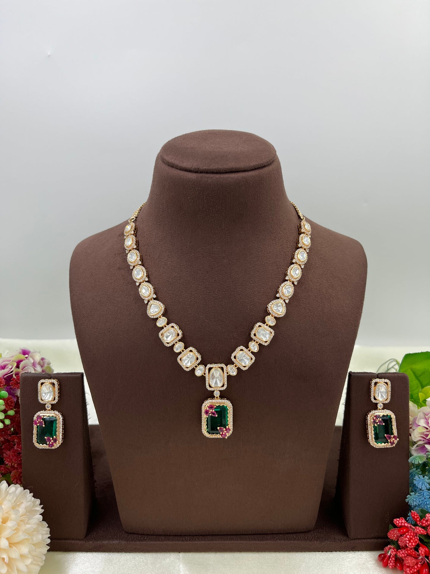 Suhani Single Line Moissanite Kundan Necklace.