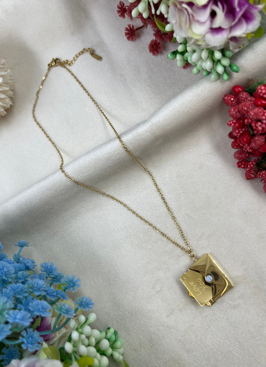 Love Chain Pendant close-up view