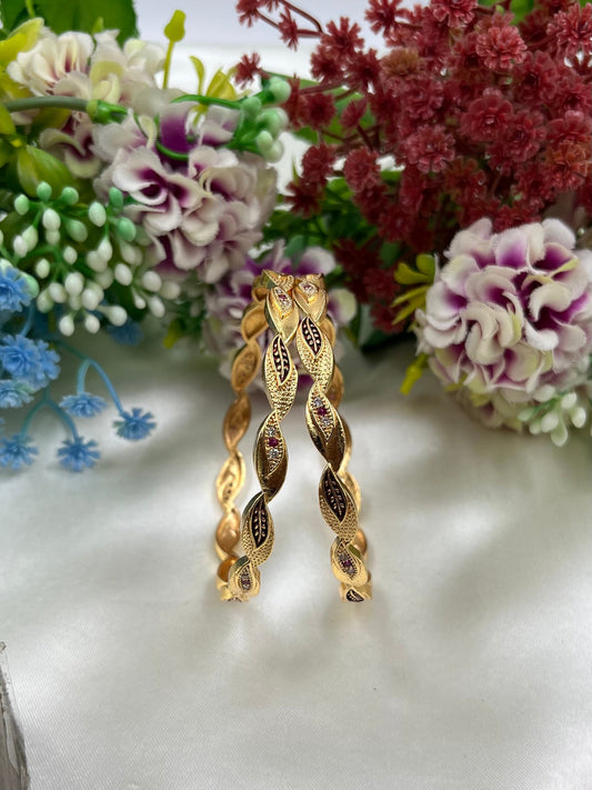 Harsha Bangle Set close-up view