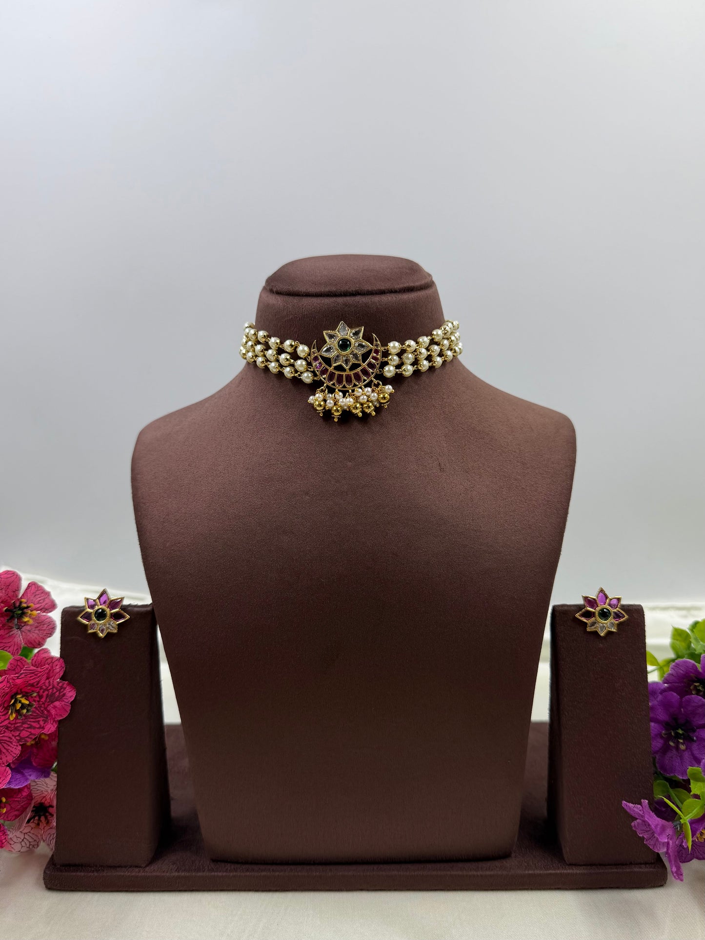 Chaitali Victorian Choker