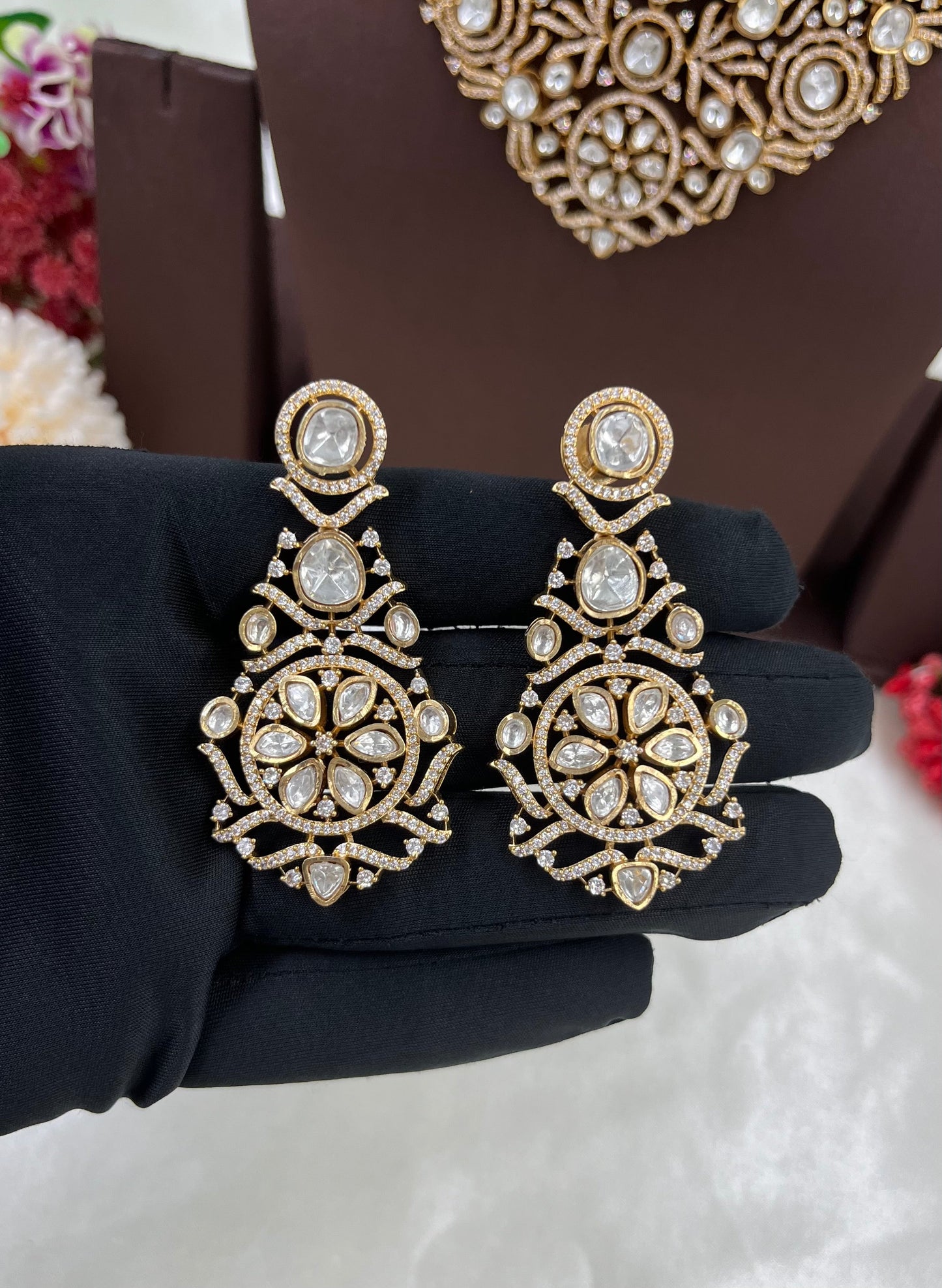 Carret Gold Premium V Neck Moissanite Necklace.