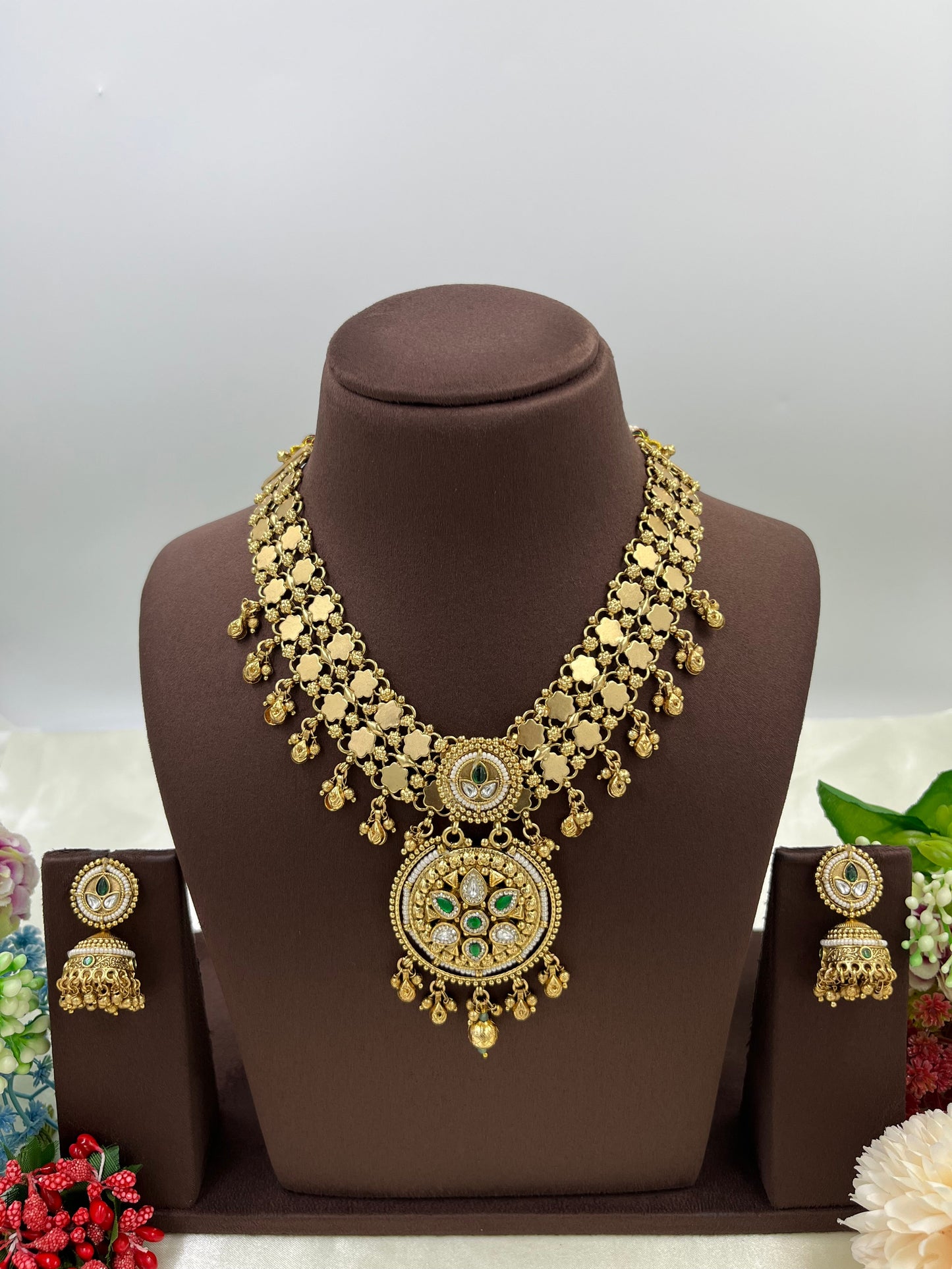 Rani Antique Gold Necklace Set