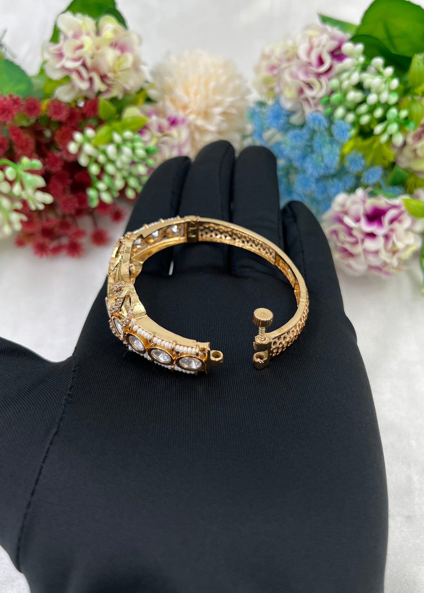 Aarya Moissanite Kundan bracelet (Openable)
