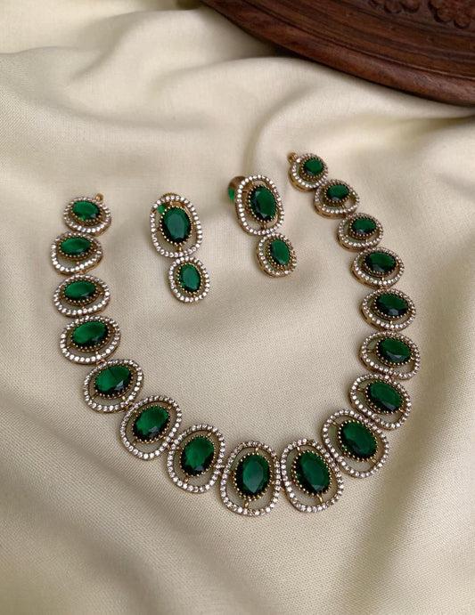 Roma Victorian Delicate Necklace Set