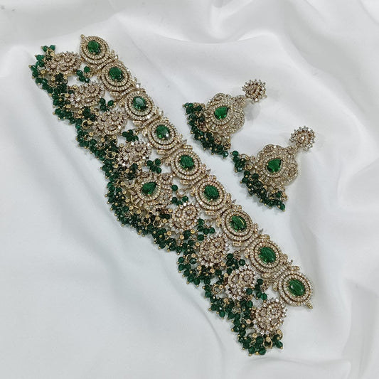 Lora Victorian Choker Necklace Set close-up view
