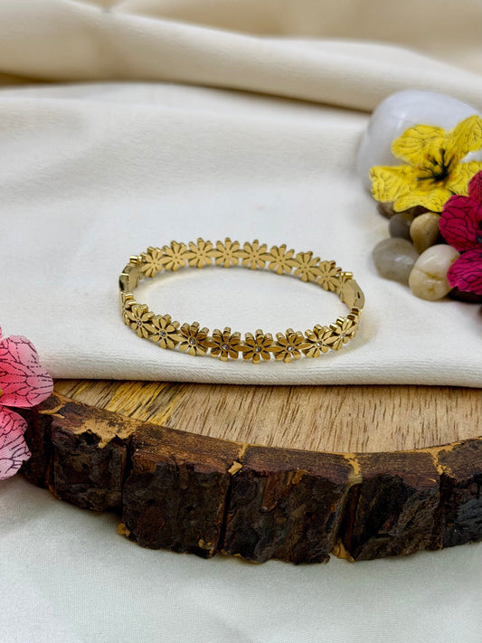 Daria Anti-Tarnish Stainless Steel Bracelet (Openable)
