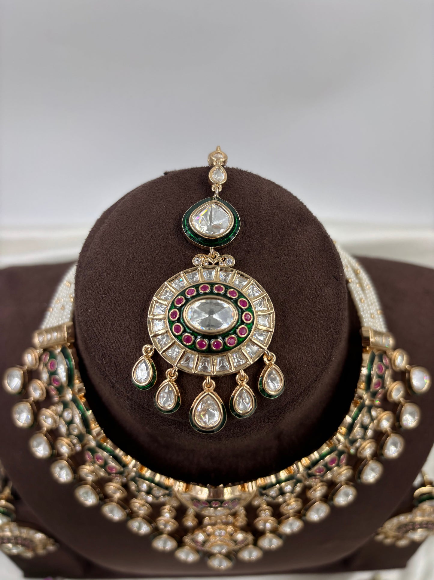 Naayab Vilasa Choker Moissanite Kundan Necklace.