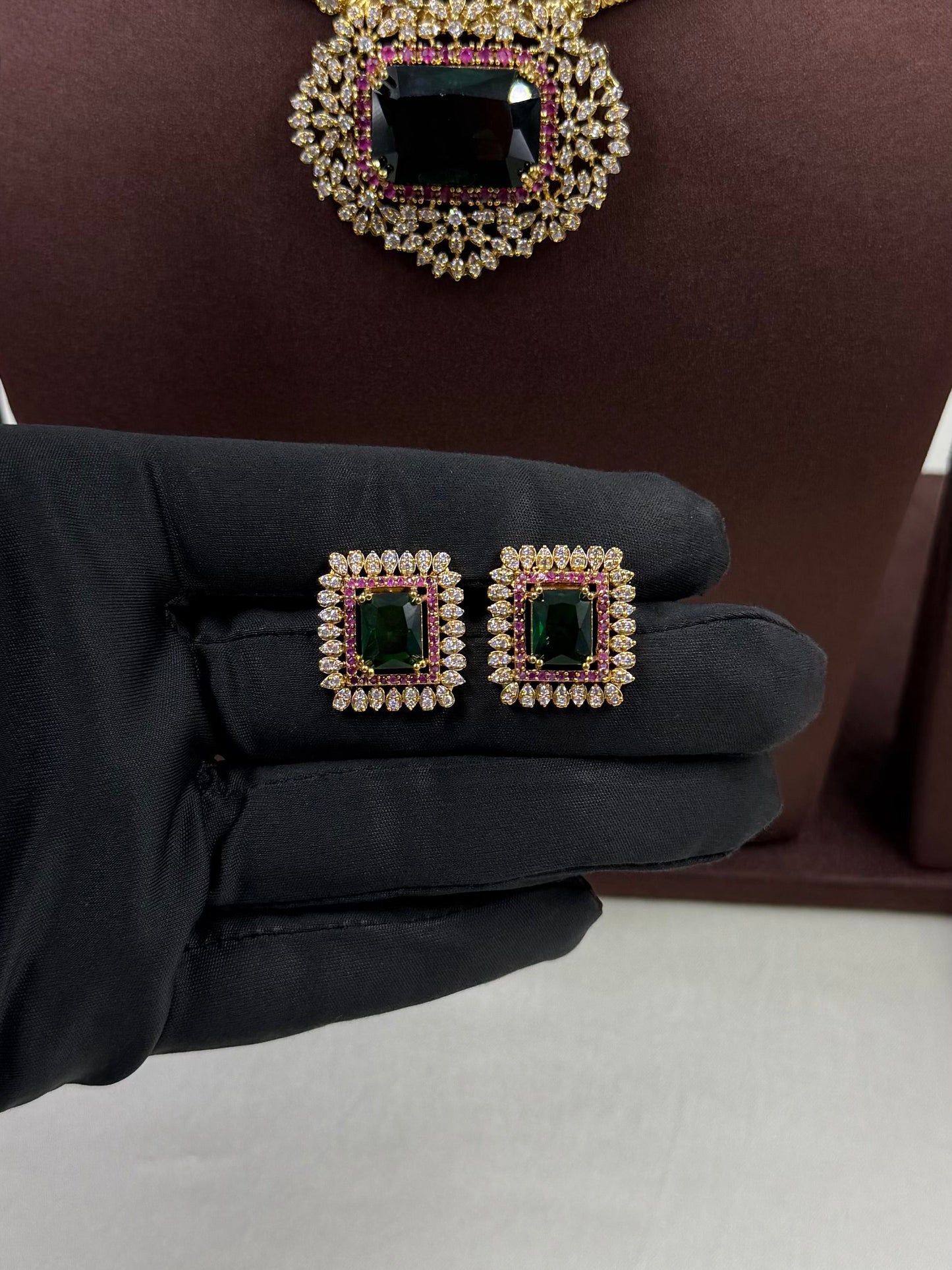 Payal Victorian Traditional Hasli Set