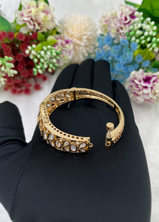 Renu Moissanite Kundan bracelet (Openable)