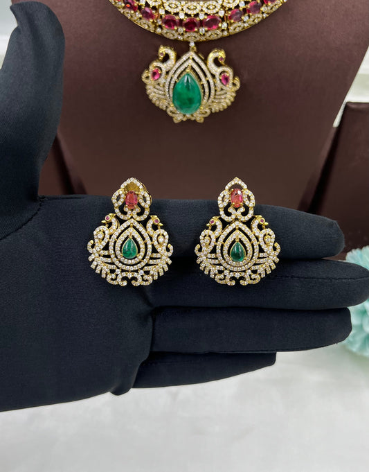 Nysa Victorian Necklace