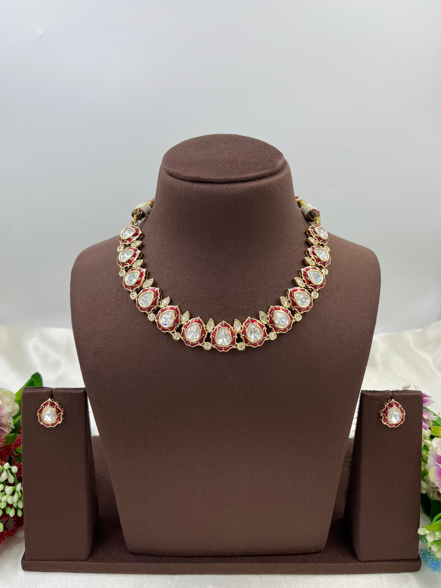 Petal whirl Premium Moissanite Kundan Necklace