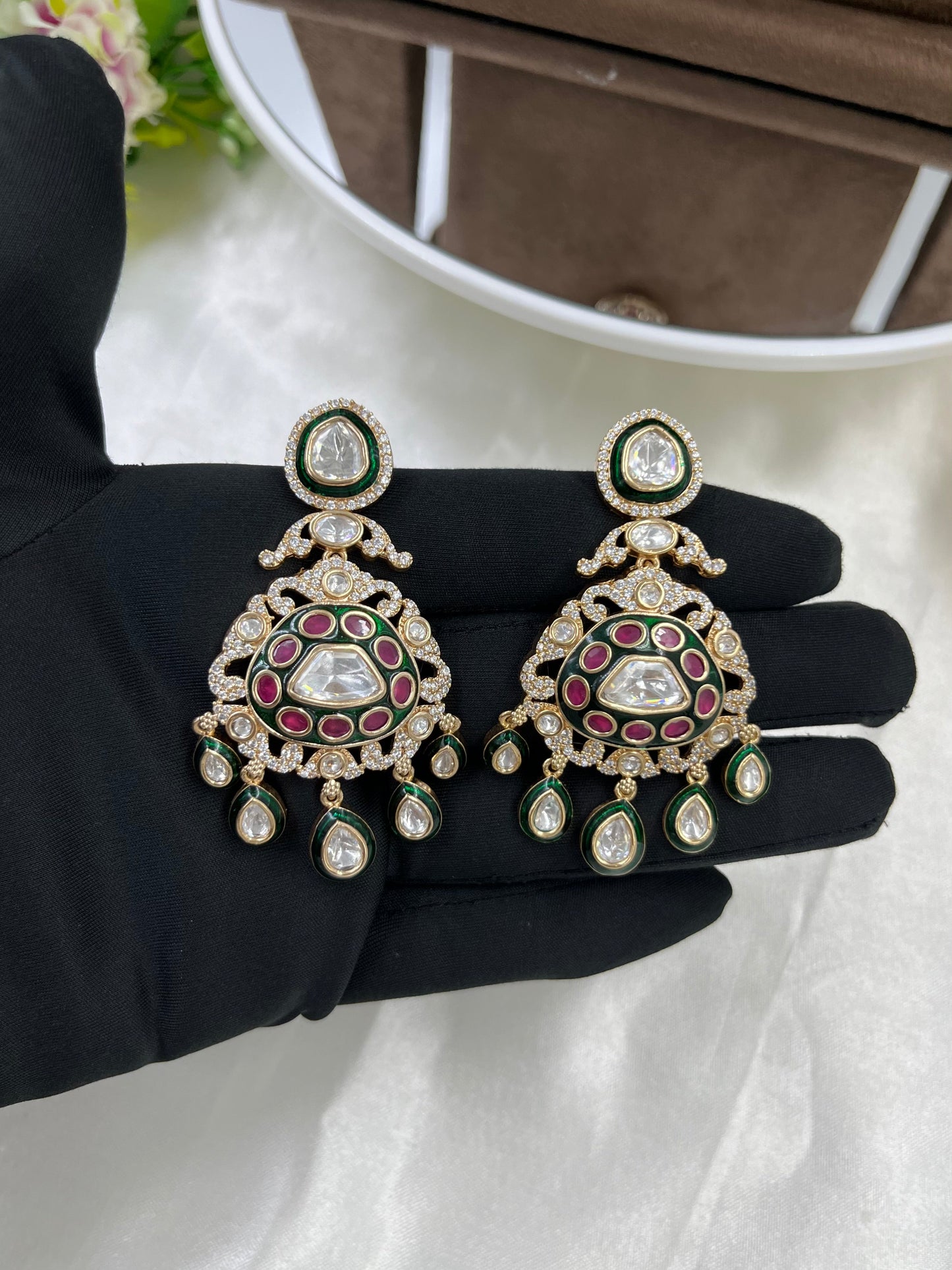 Noor-E-Riyasat Moissanite Kundan Necklace