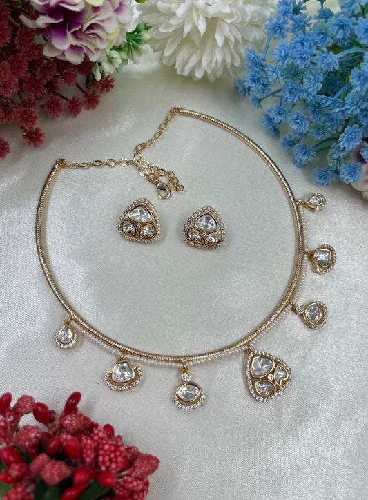 Savitri Moissanite Necklace Set close-up view