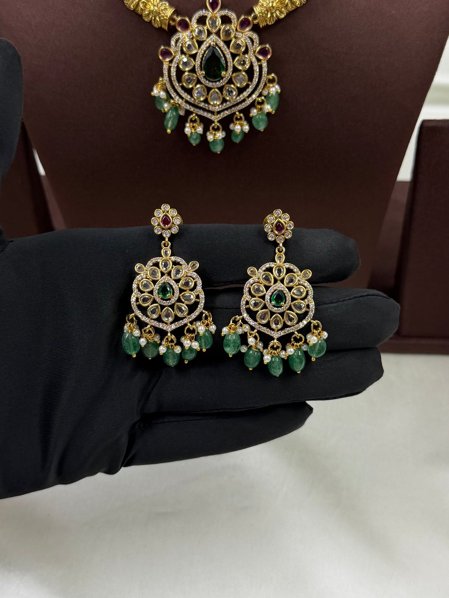 Swara Premium Victorian Traditional Hasli