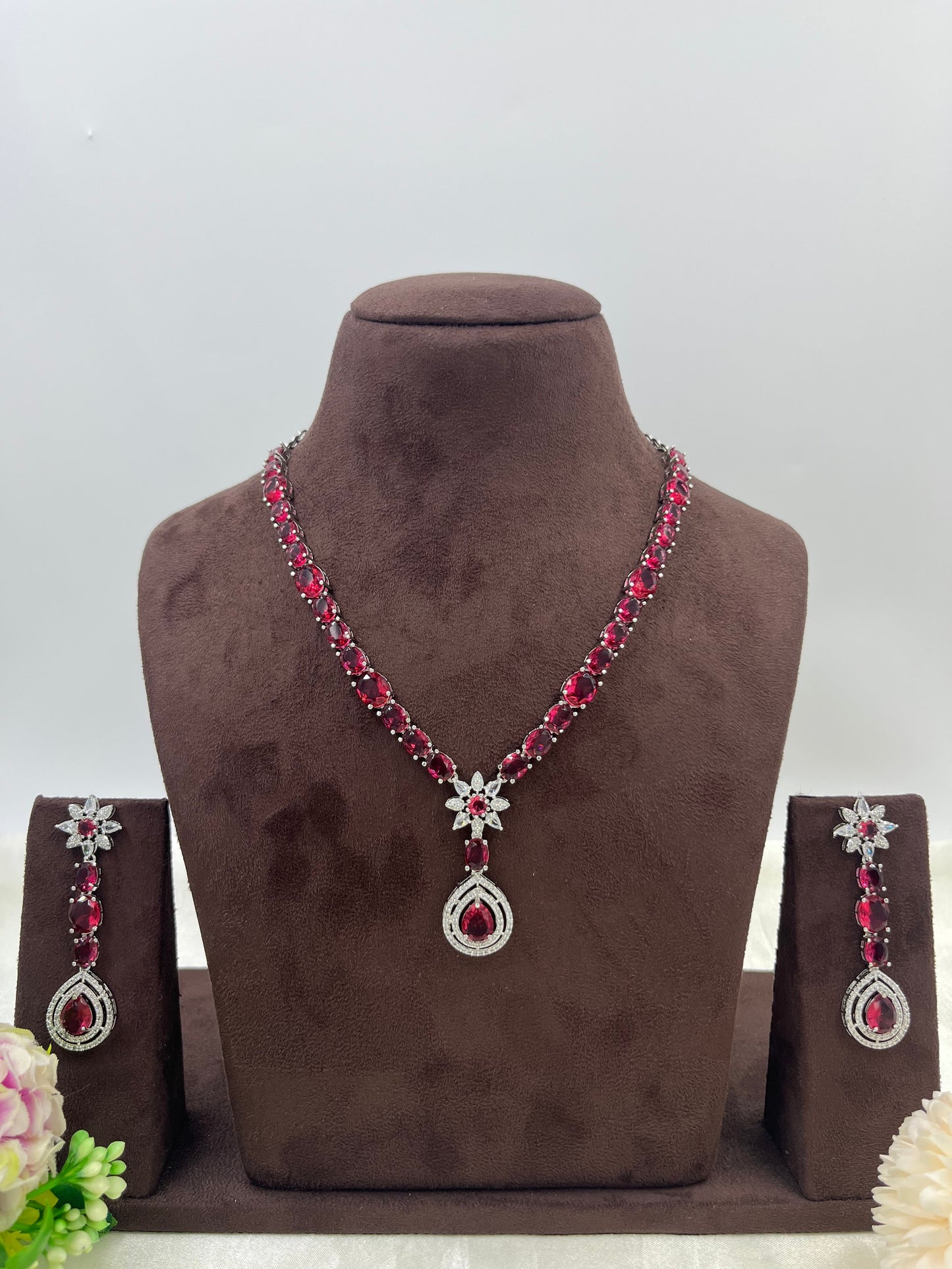 Mythos Premium Ad Necklace