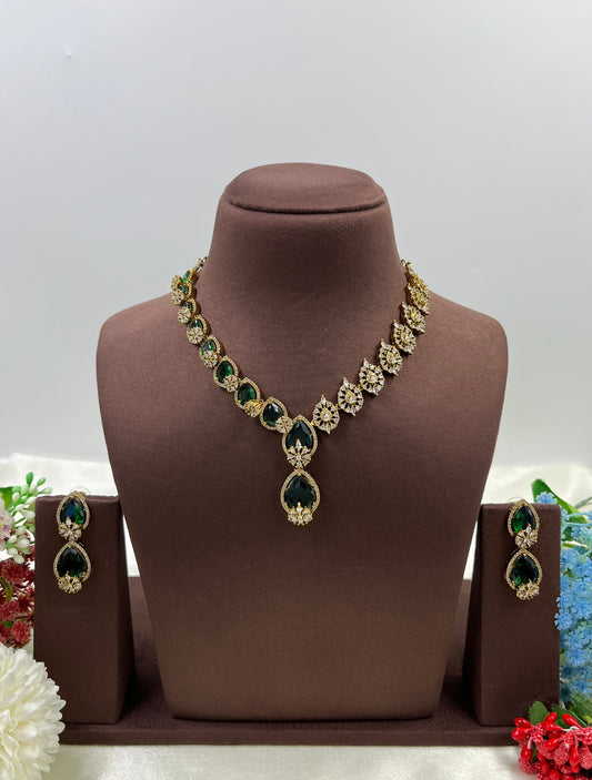 Asmita Victorian Necklace Set close-up view