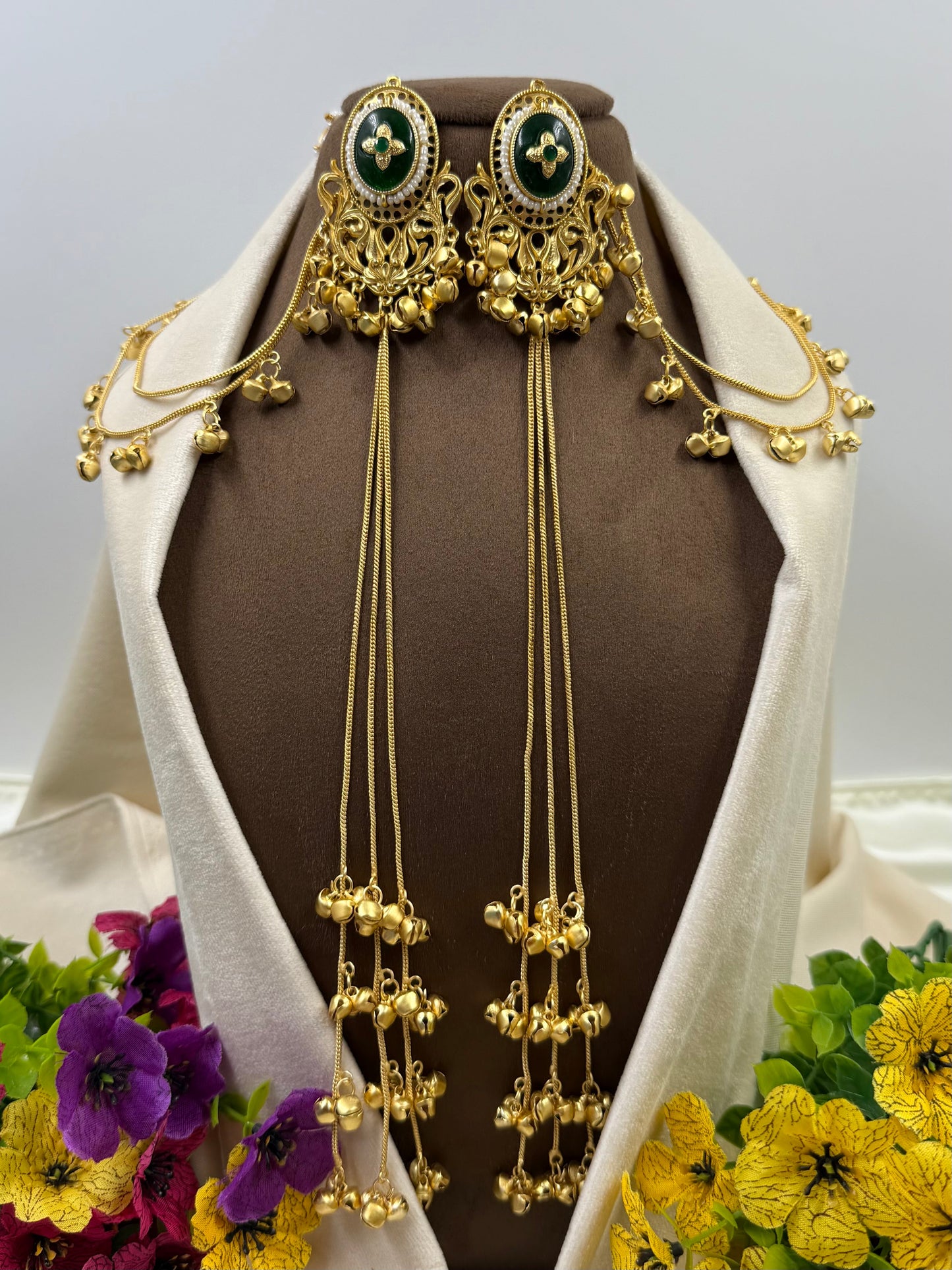 Roshni Kashmiri Jhumka Earring With Earchain