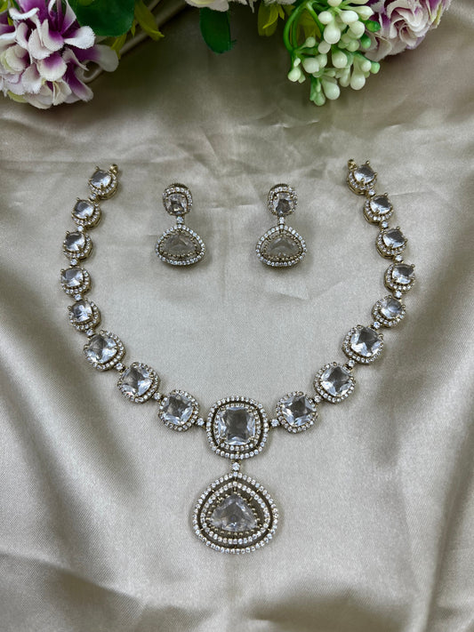 Swigly Ad Drop Victorian Necklace