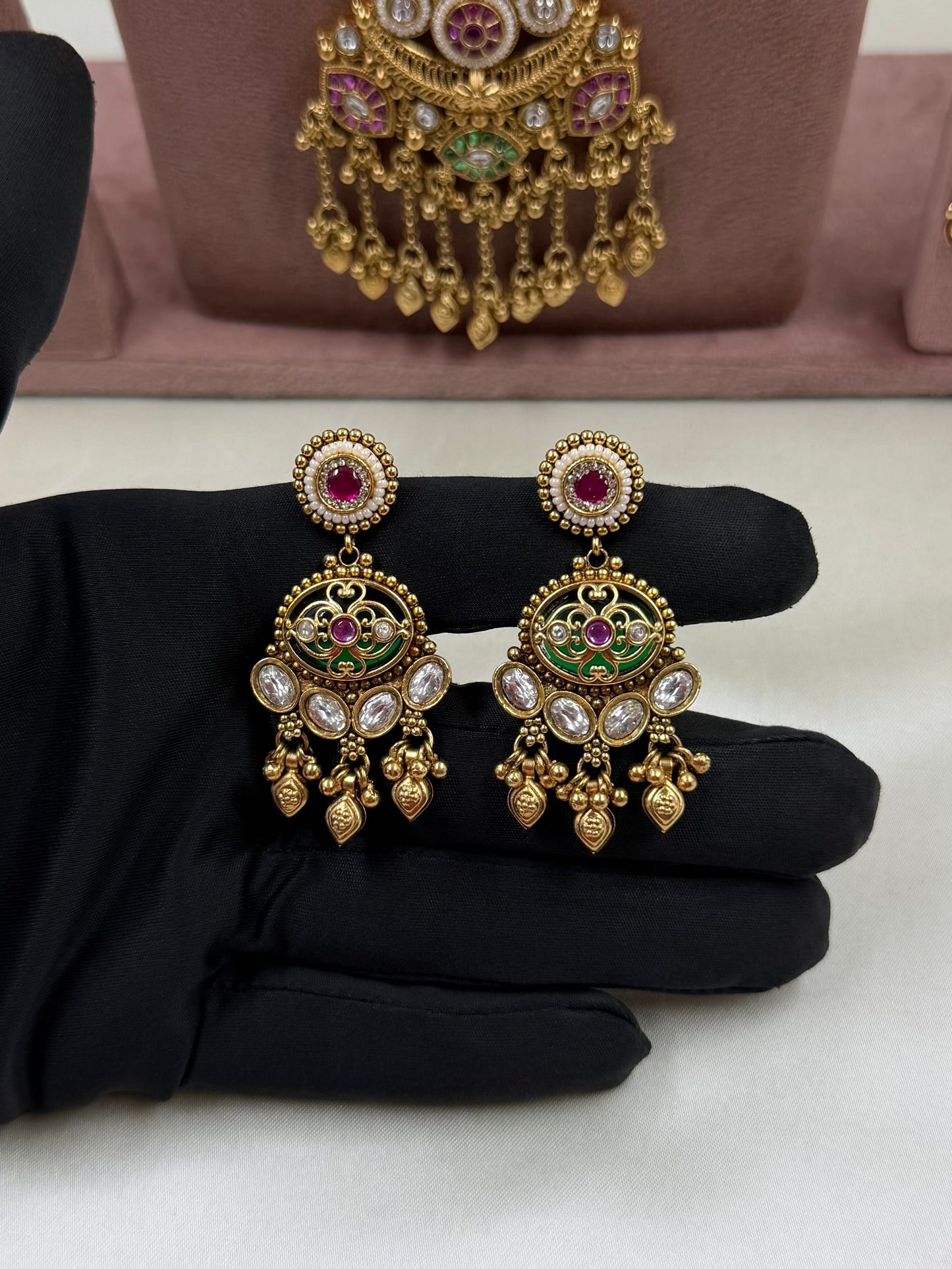 Anisha Heritage Premium Combo Set