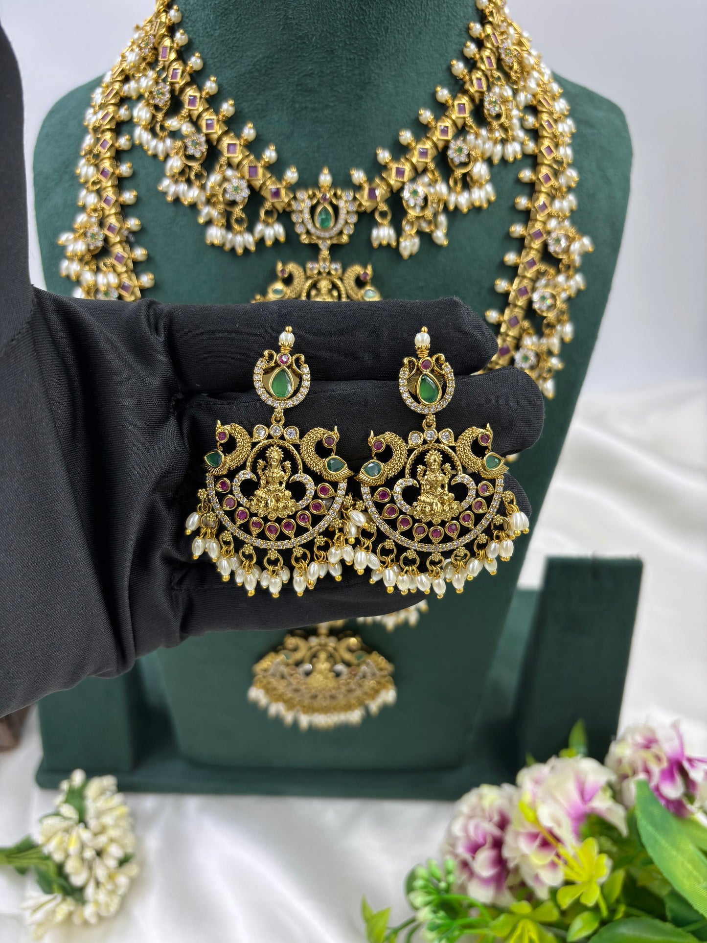 VAIDEHI TRADITIONAL GOLD PLATED COMBO SET