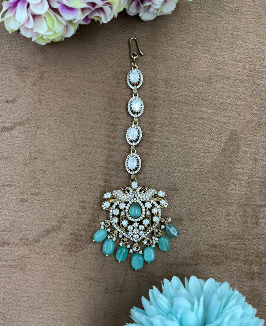 Rajsi Kundan Maang Tikka