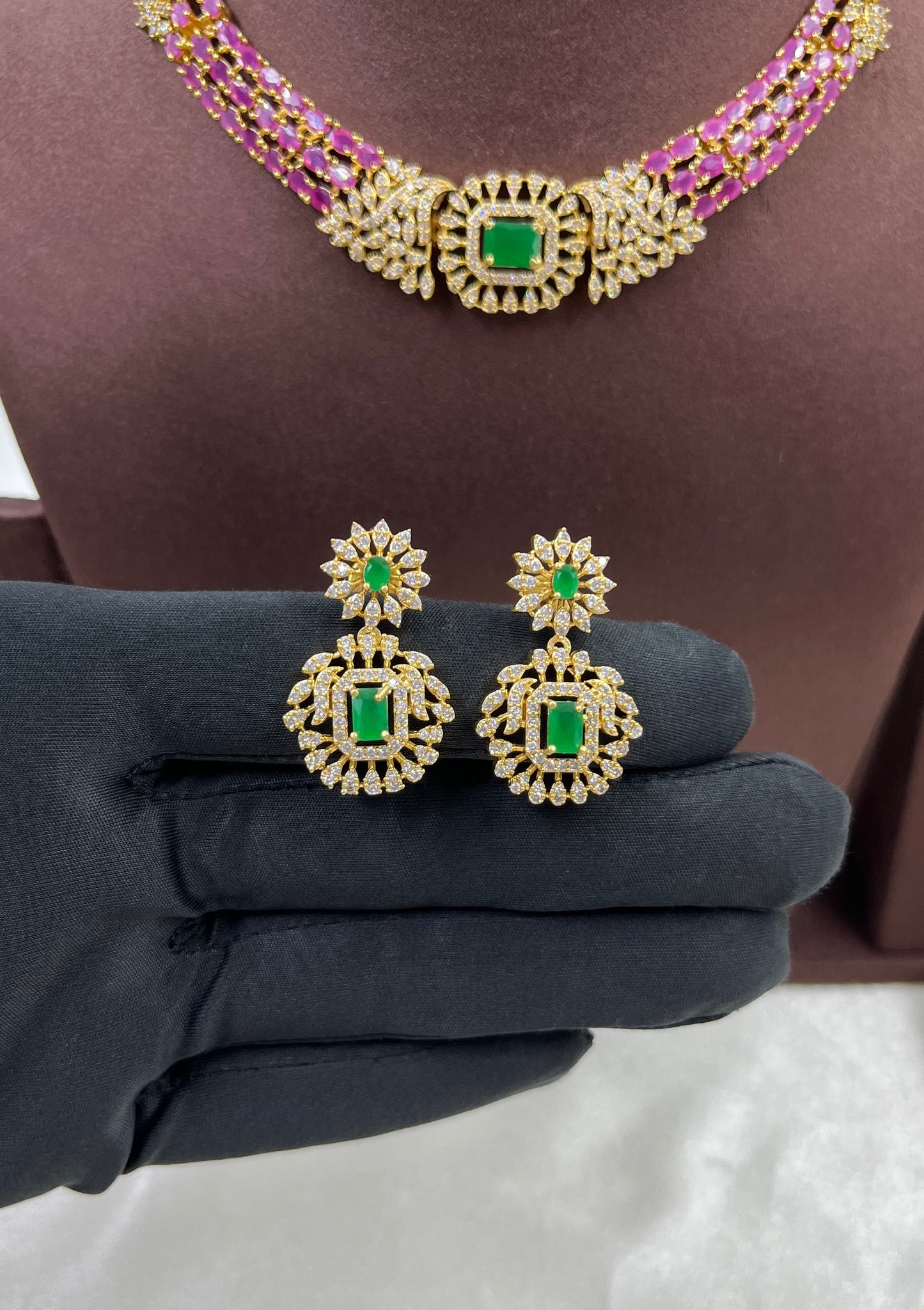 Chitra Traditional Delicate Necklace