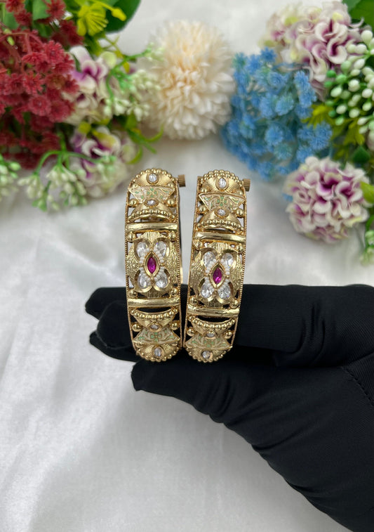 Disha Moissanite Kundan Bangles (Openable)