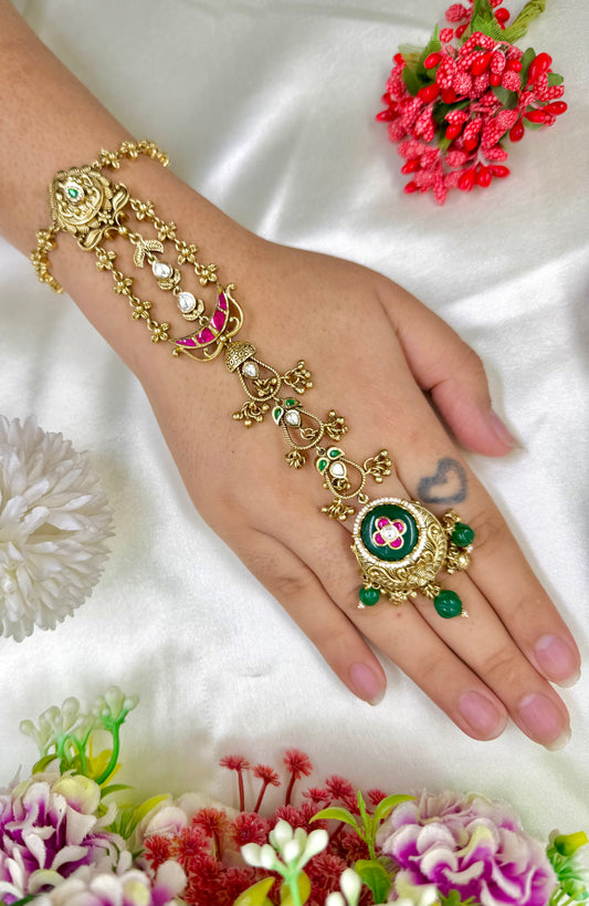 Nira Pachi Kundan Hath Panja (One Pis)