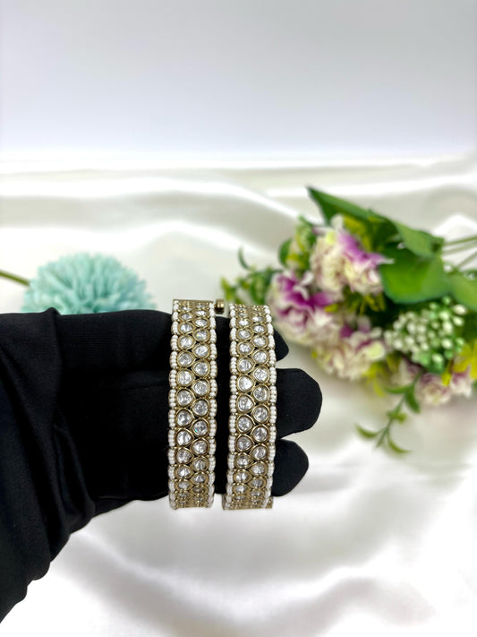 Ellie Moissanite Kundan Premium Bangles Set