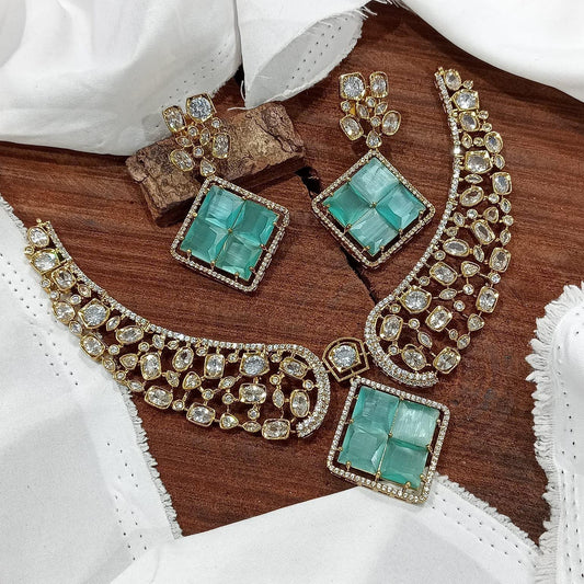 Vim Square Victorian Necklace Set