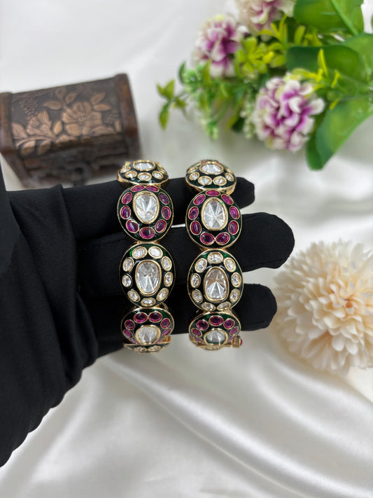 Iravi Premium Moissanite Kundan Bangles