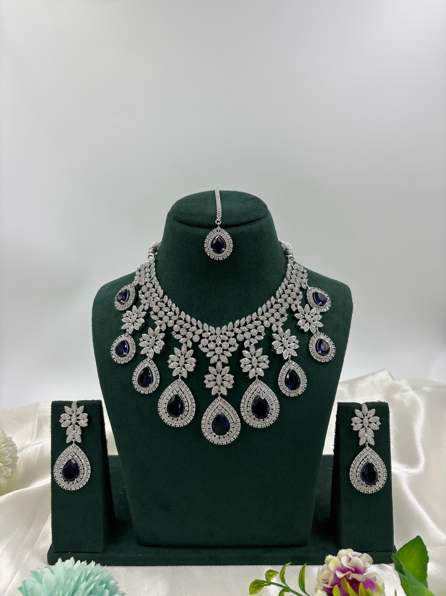 American Floral Drop Necklace Set (Heavy)