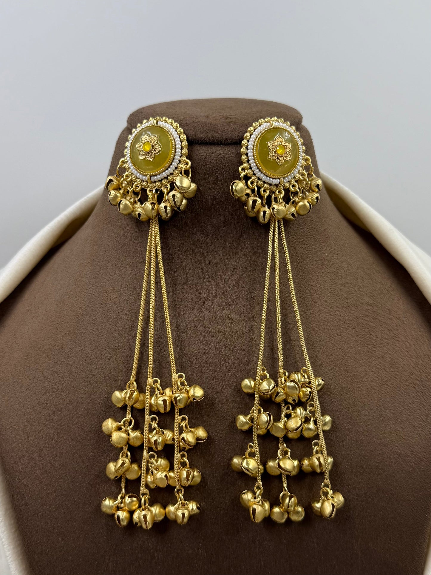 Minal Kashmiri Earing
