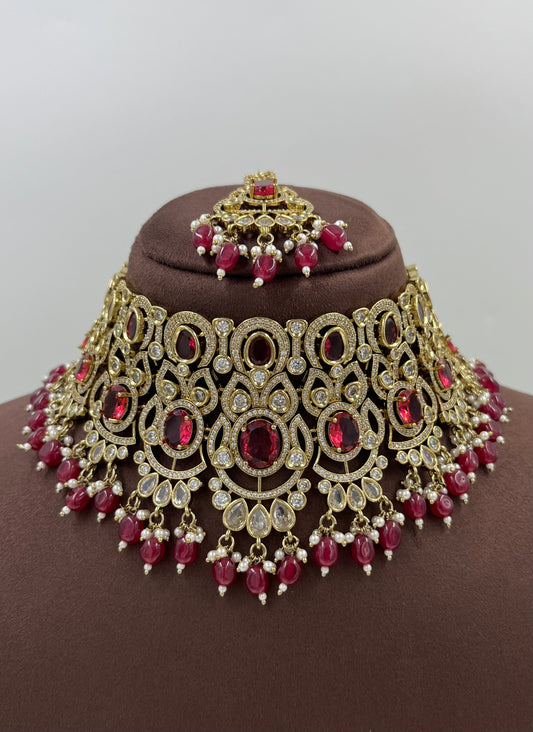 Suniti Premium Victorian Choker Necklace