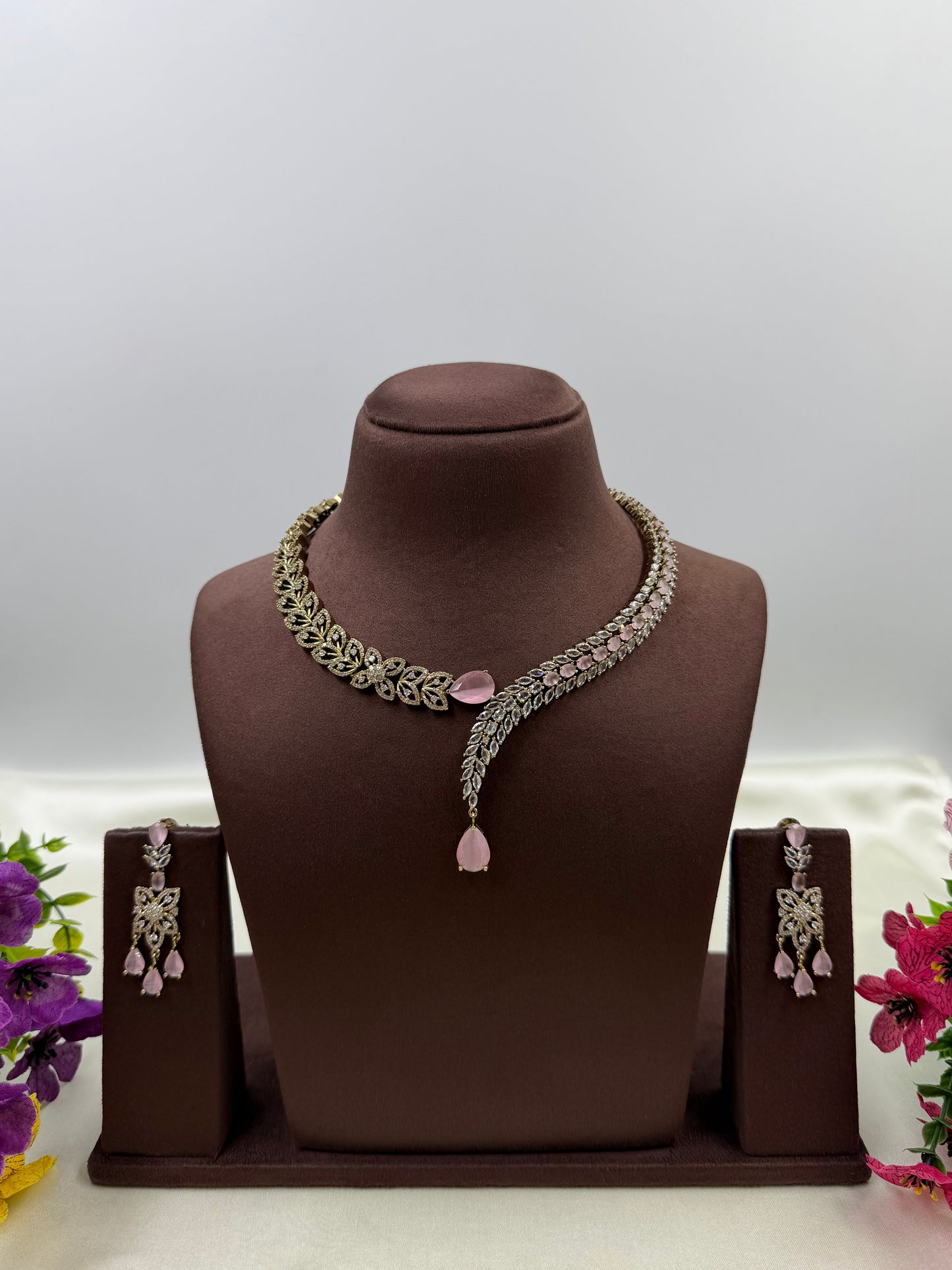 Suhani Victorian Premium Necklace