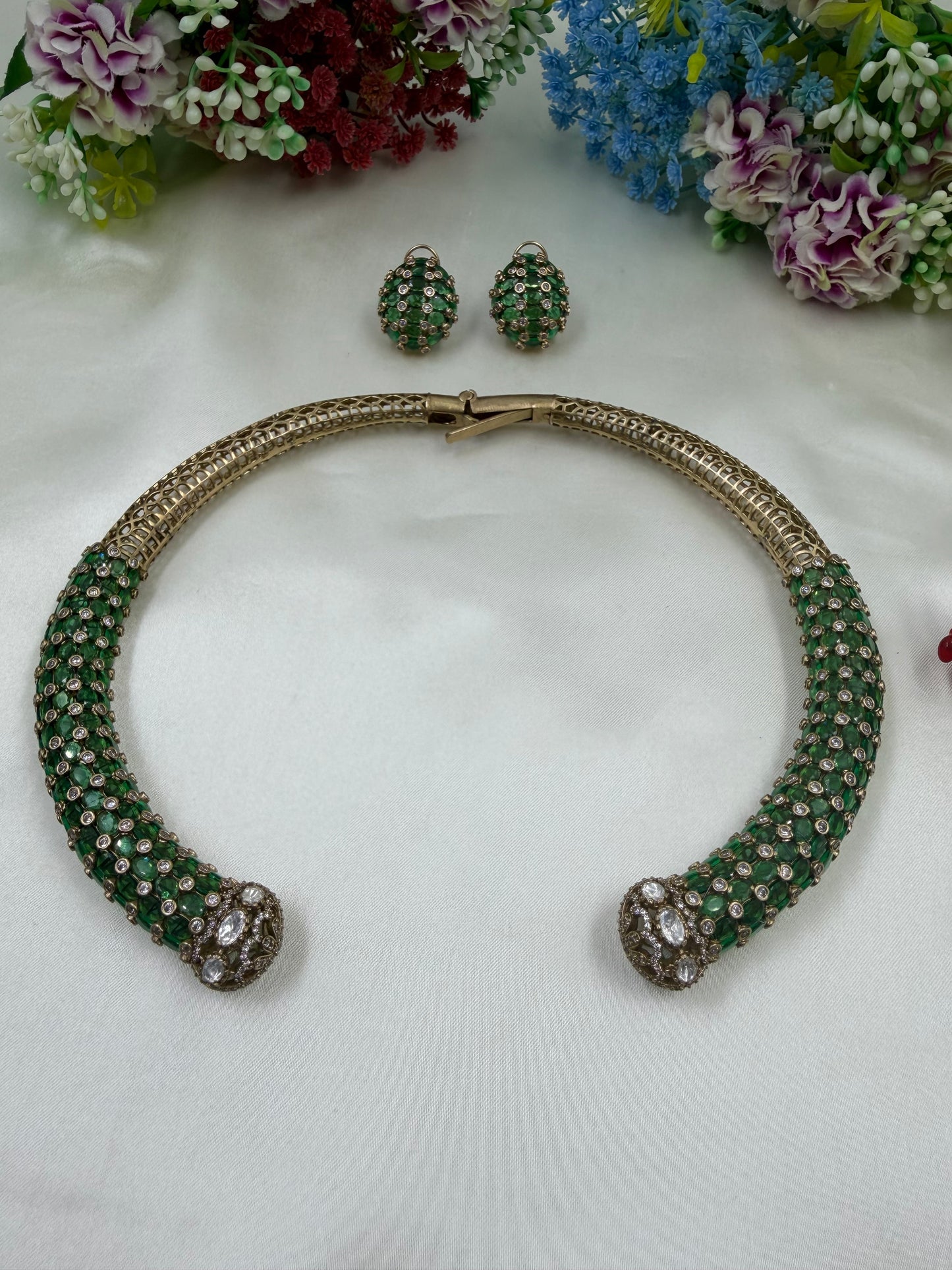 Neelima Jaipuri Kundan Necklace Set