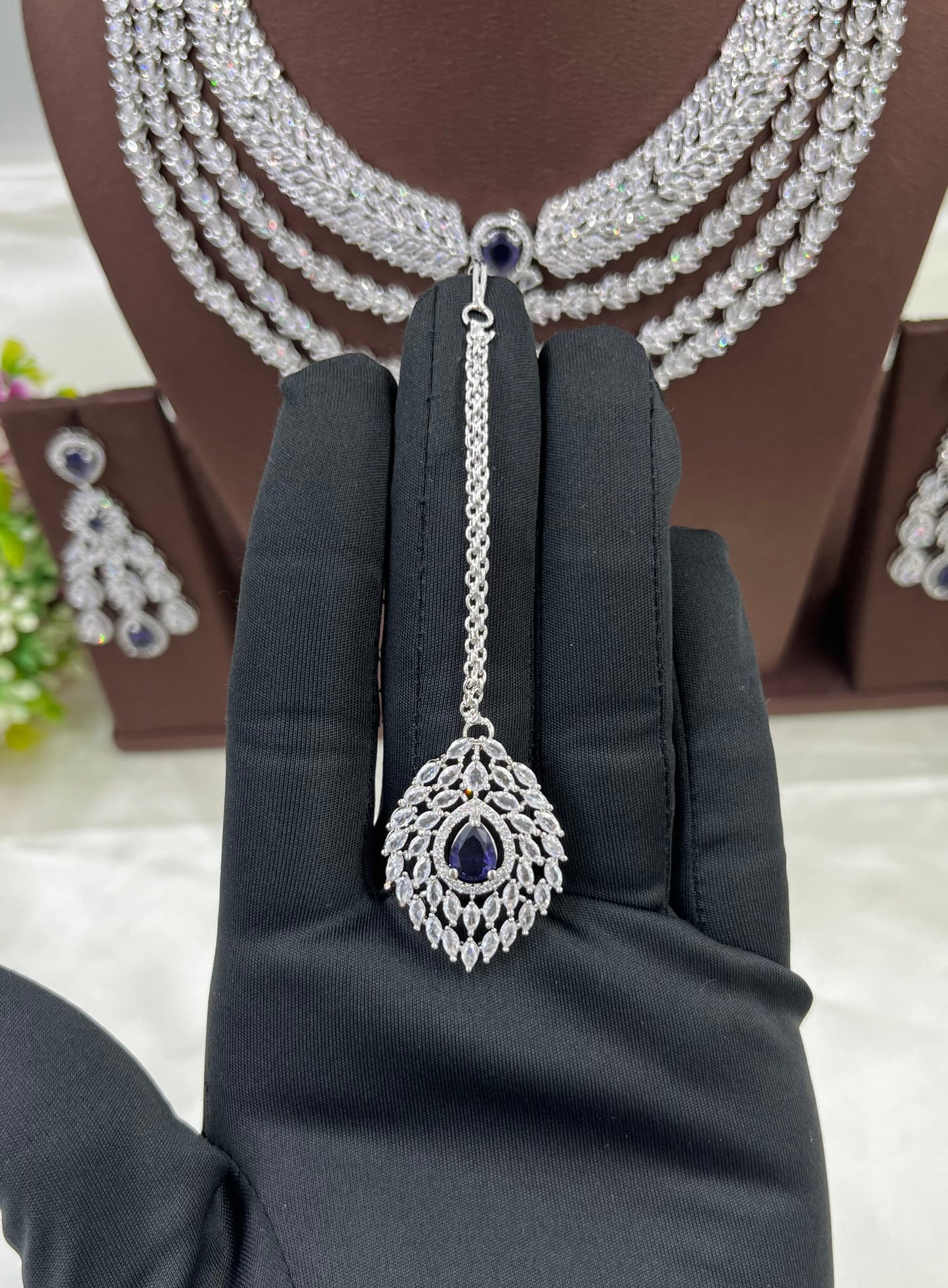 Noble Premium Ad Necklace