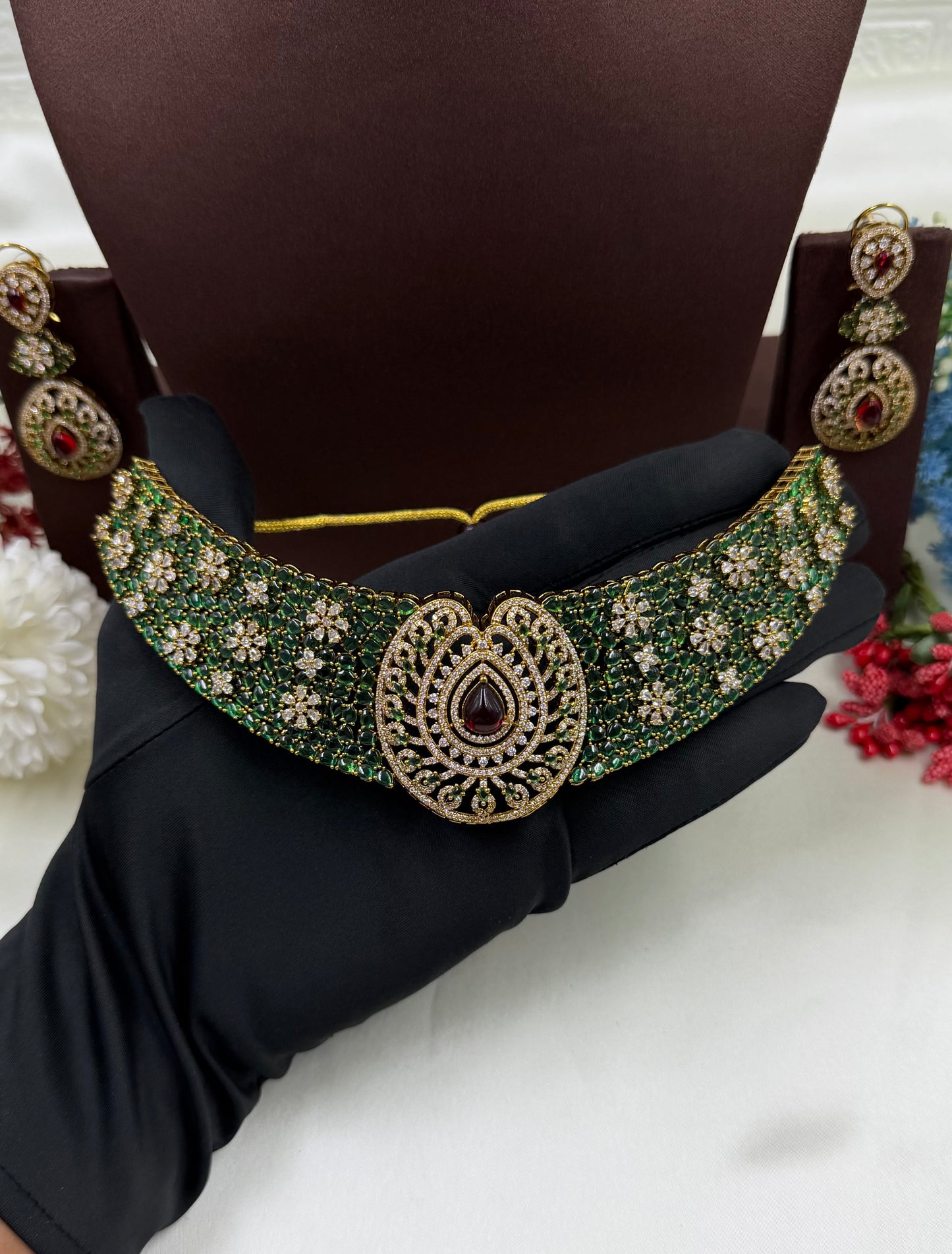Alisha Victorian Premium Choker Set
