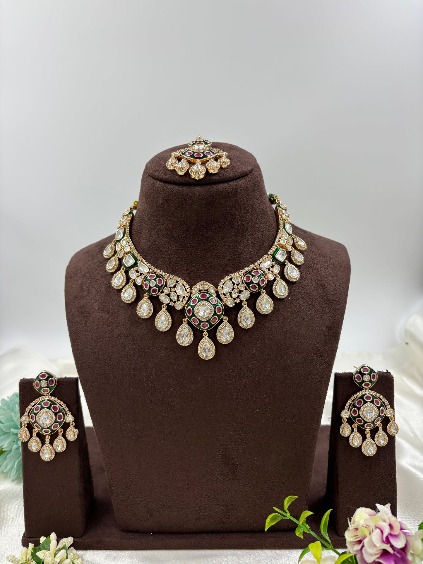 JANAK KUNDAN MOISSANITE DROP NECKLACE.