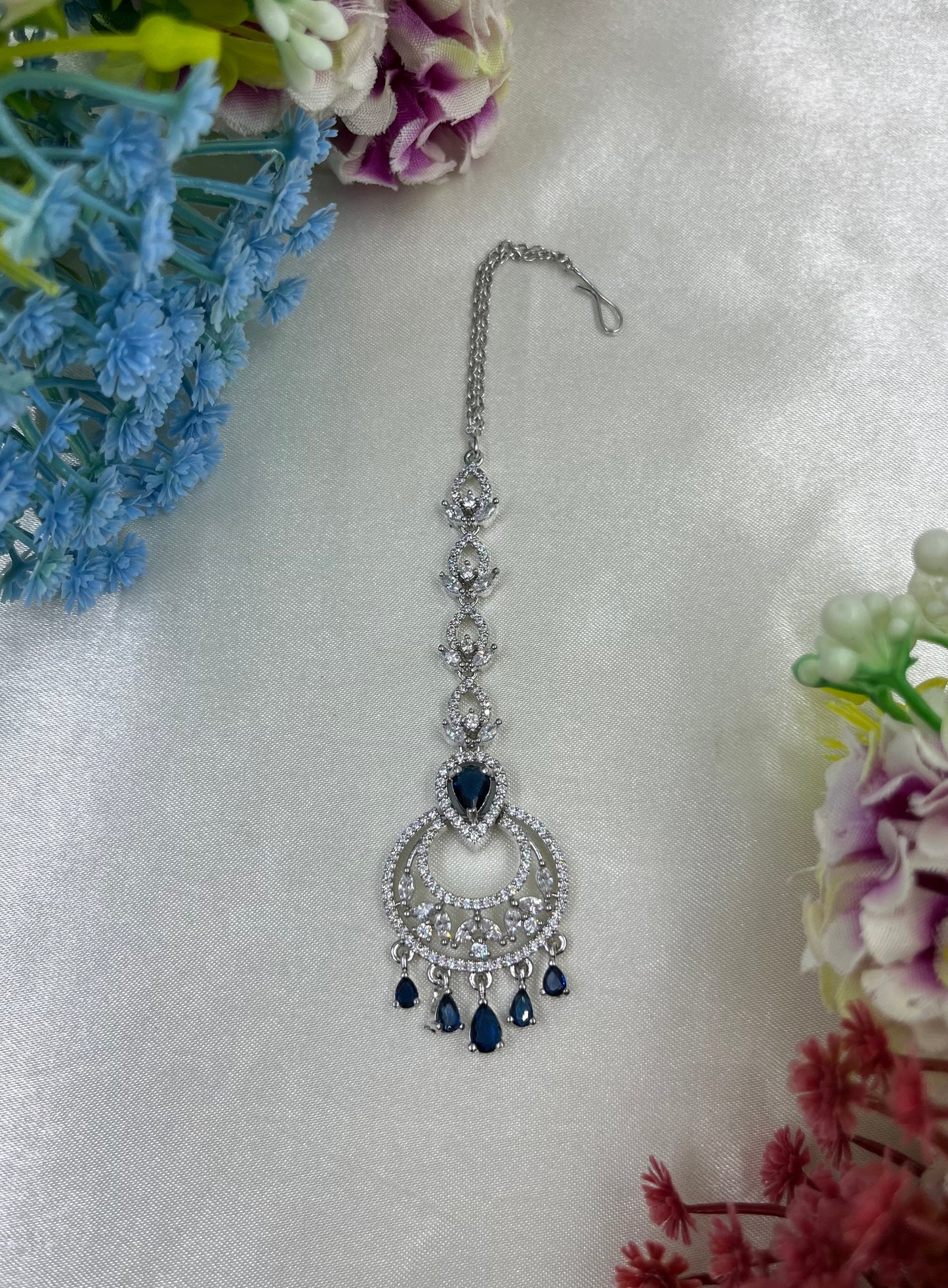AMERICAN DIMOND DROP DESIGN MANG TIKA