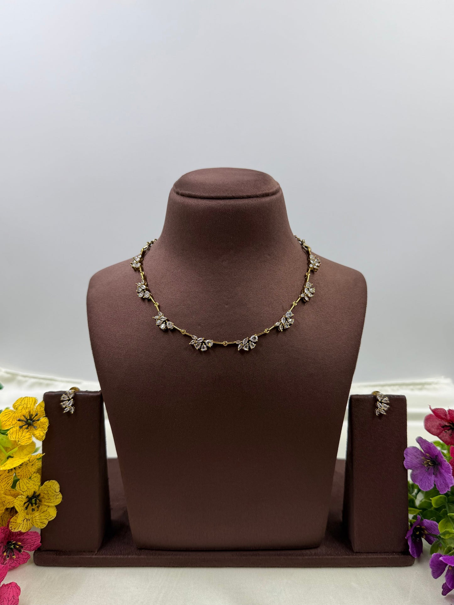 Vinita Victorian Delicate Necklace