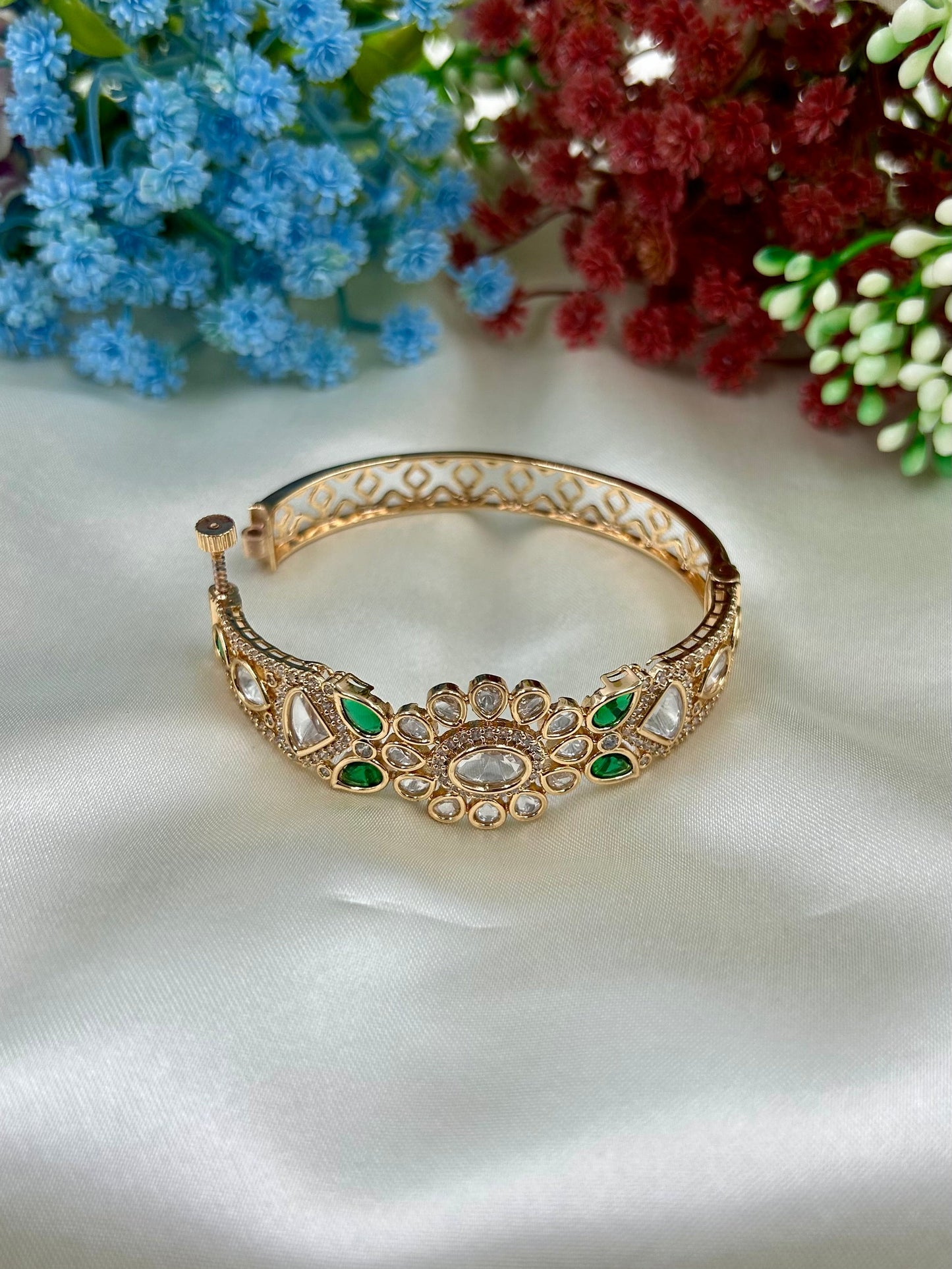 Disha Moissanite Bracelet (Openable)