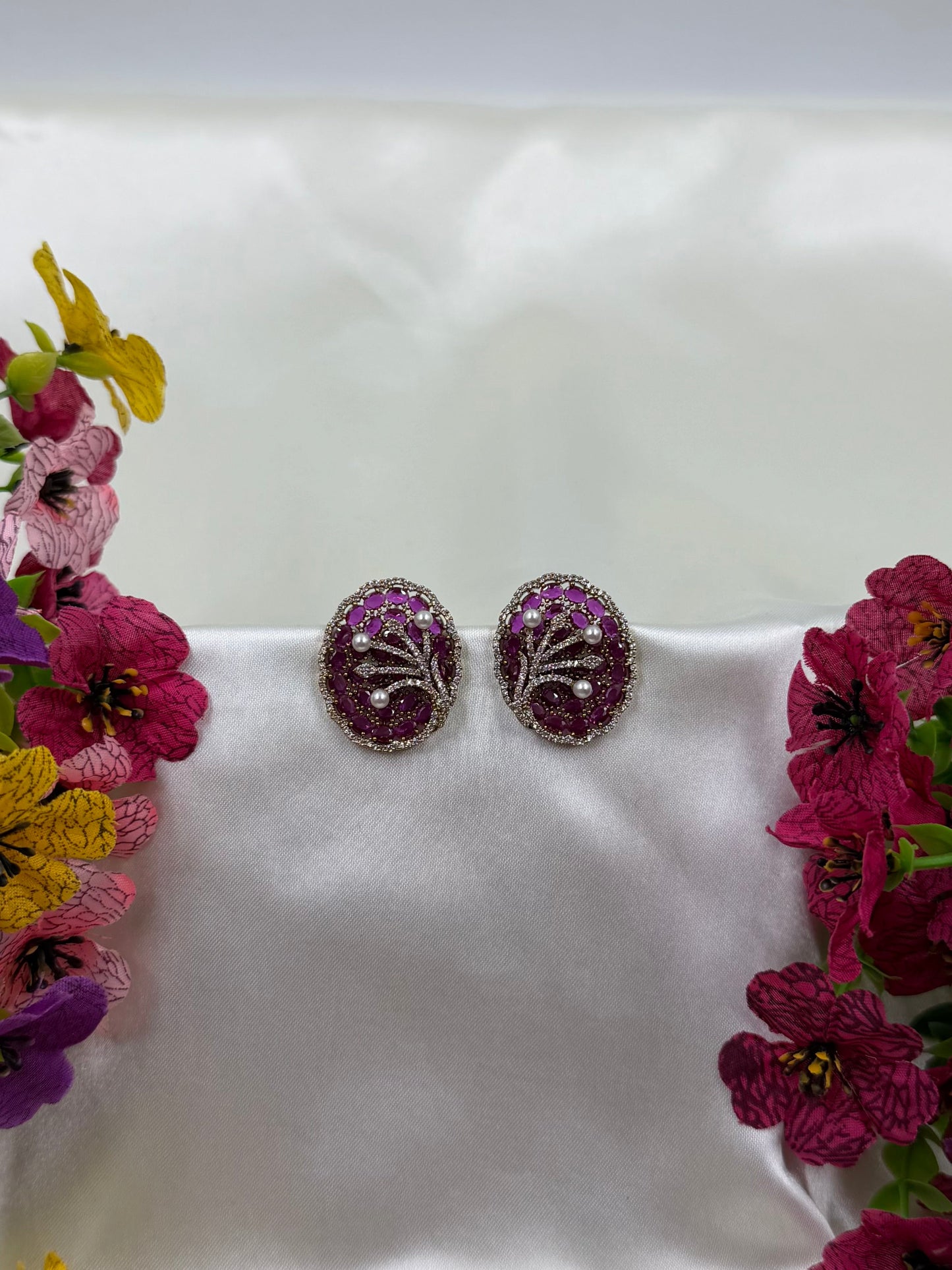 Jazmin Victorian Ad Earring