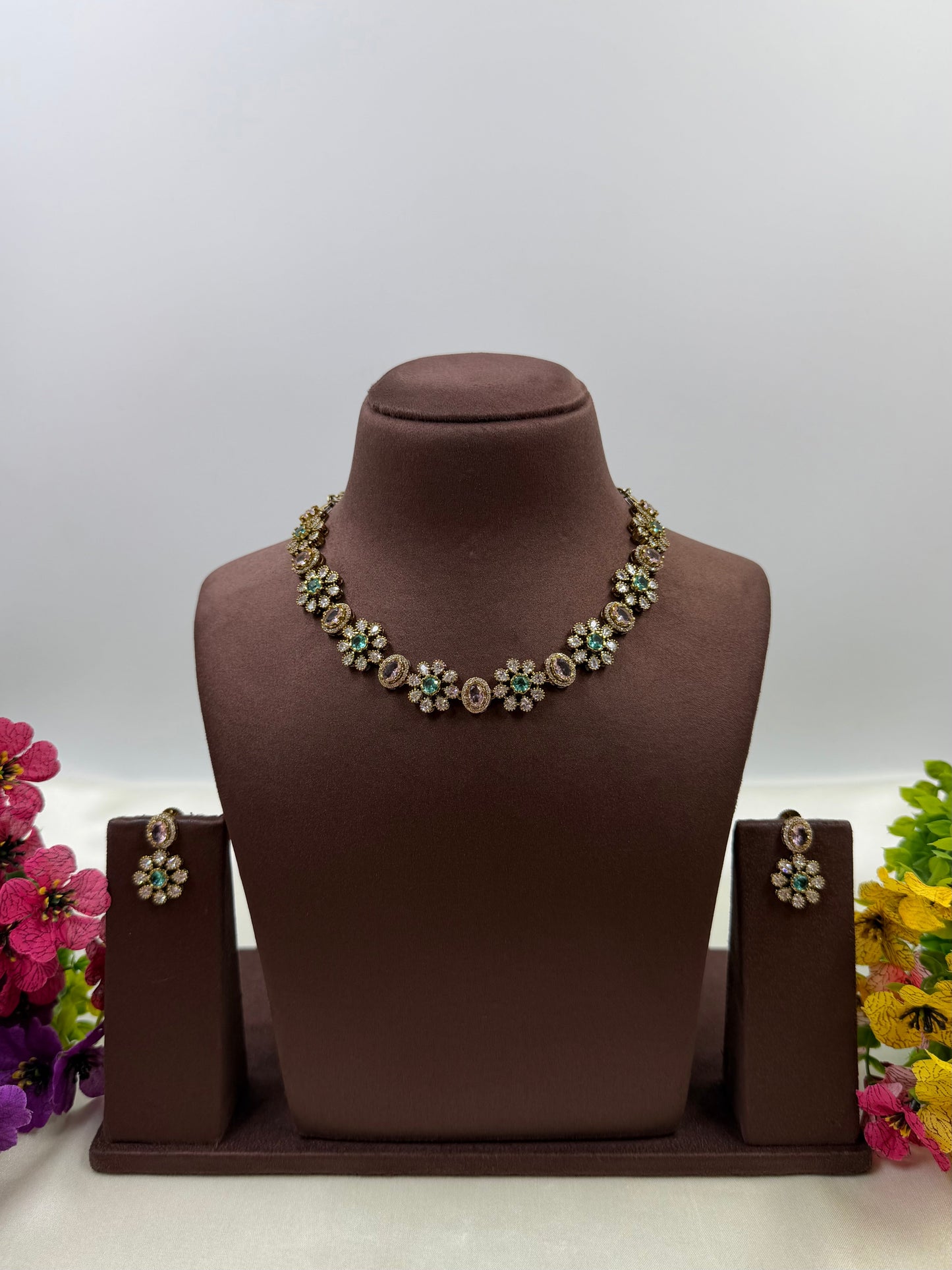 Kalpana Victorian Delicate Necklace