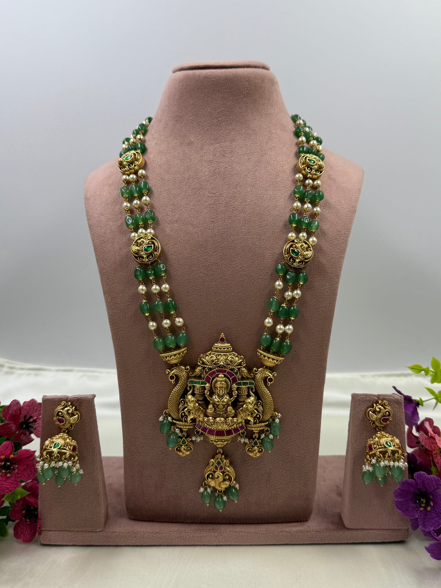 Jiya Pachi Kundan Lakshmi Long Necklace Set ￼