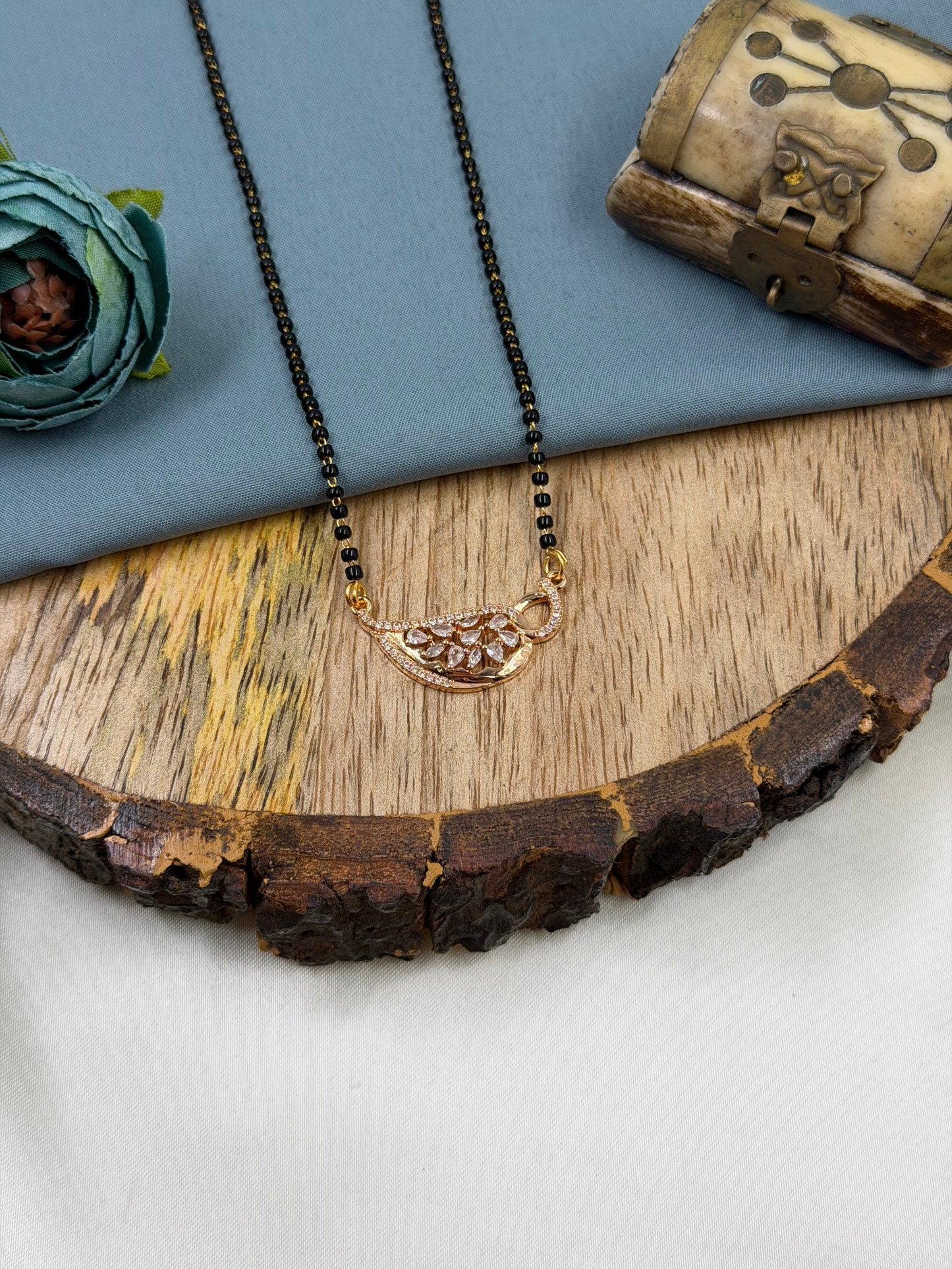 Asymmetric Floral Rose Gold Mangalsutra