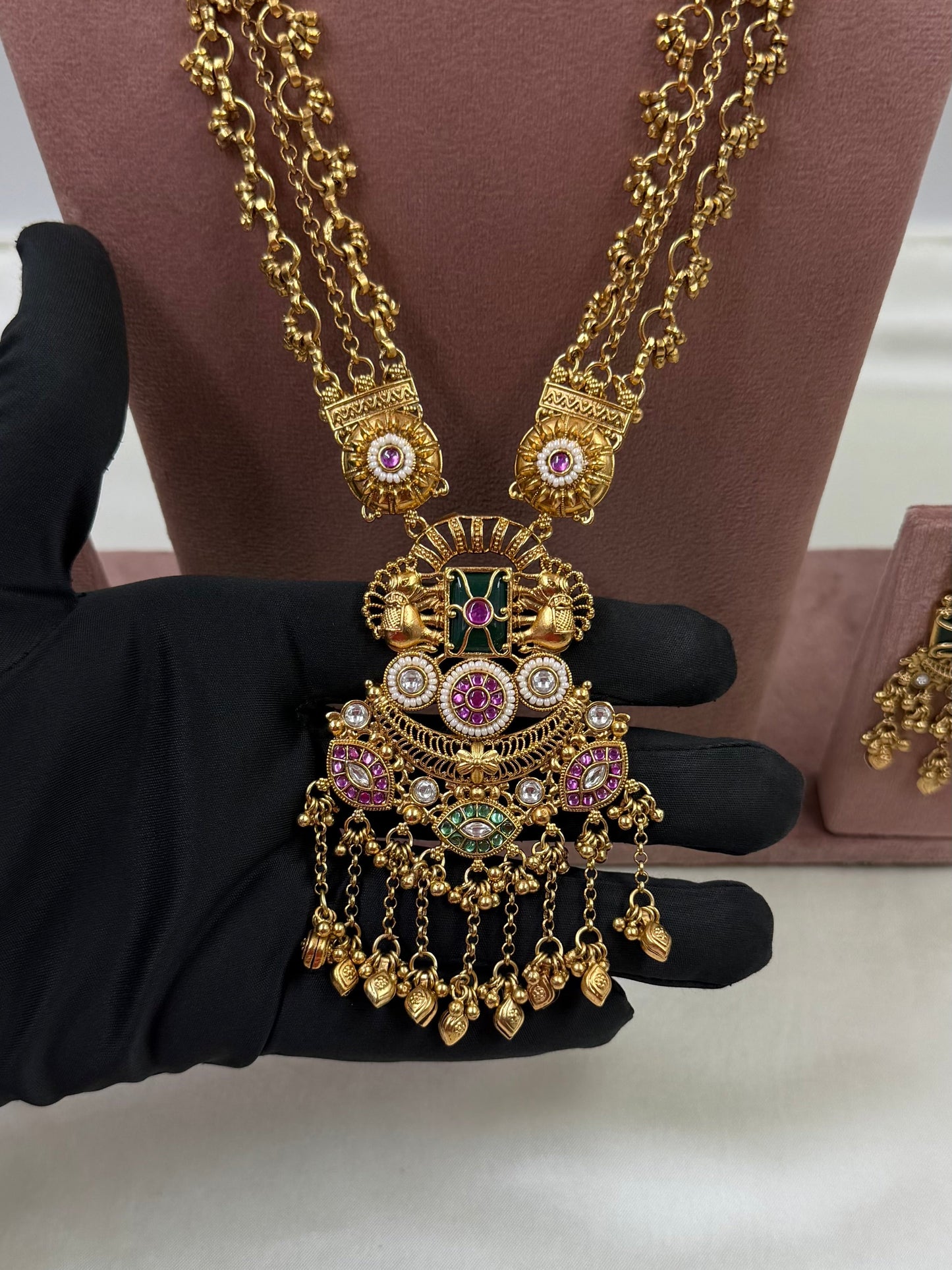 Anisha Heritage Premium Combo Set