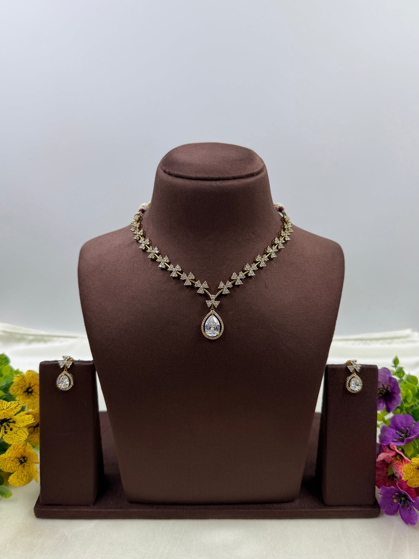 Vidhi Victorian Delicate Necklace
