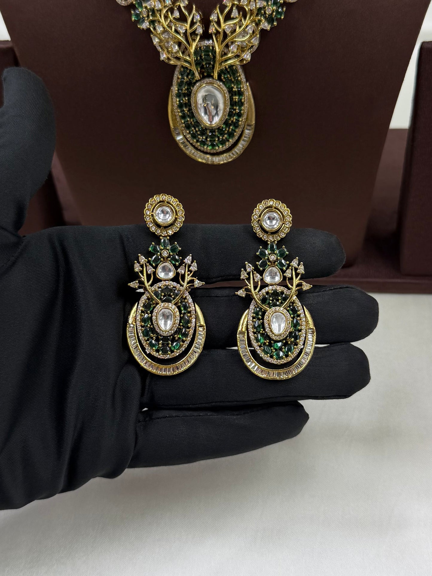 Sonal Victorian Necklace Set